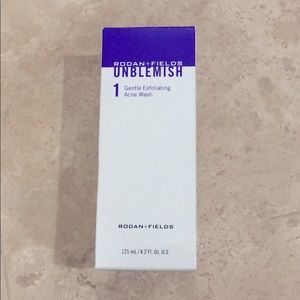 NIB Rodan + Fields Unblemish Exfoliating Wash